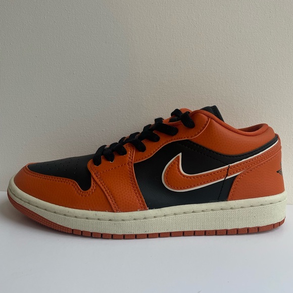 Jordan 1 Low SE Sport Spice/Black Coconut Milk - Picture 5 of 7